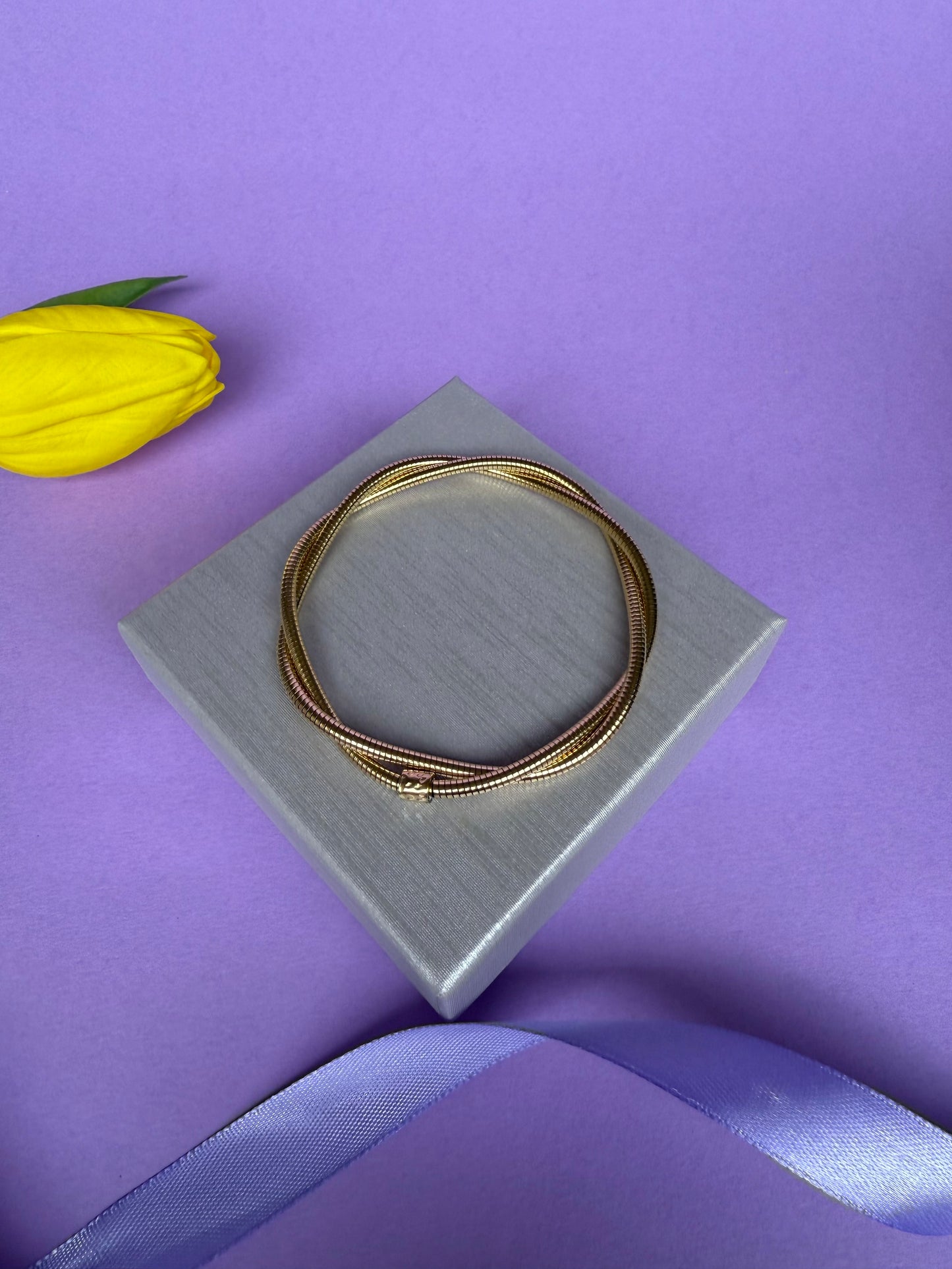 Bracciale Twist Elegante in Acciaio Inossidabile – Design Moderno e Raffinato