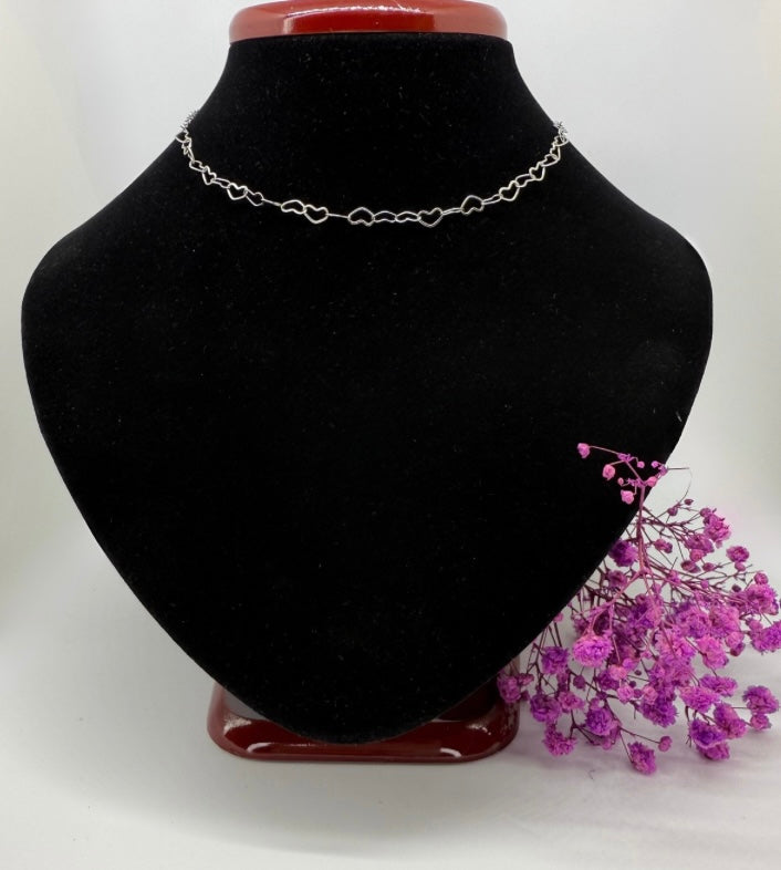 Collana Freya in Acciaio Inossidabile – Eleganza Romantica con Cuori Intrecciati